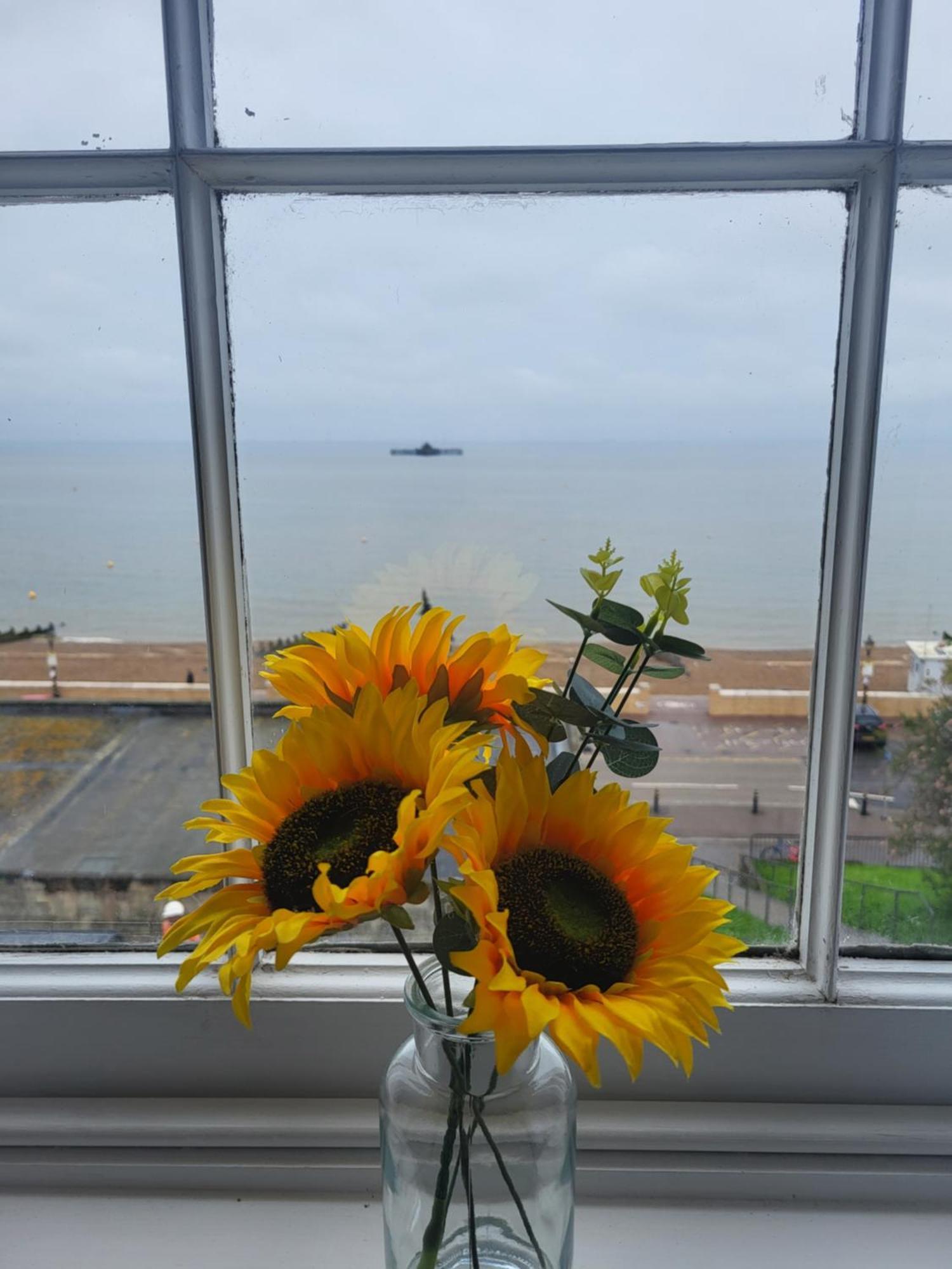 Herne Bay Seaside Escape Exterior photo